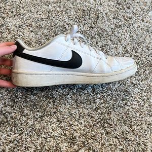 Nike white and black Mens shoes